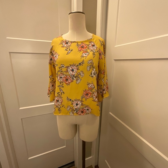 Paper Moon Floral Crop Blouse - Picture 2 of 5